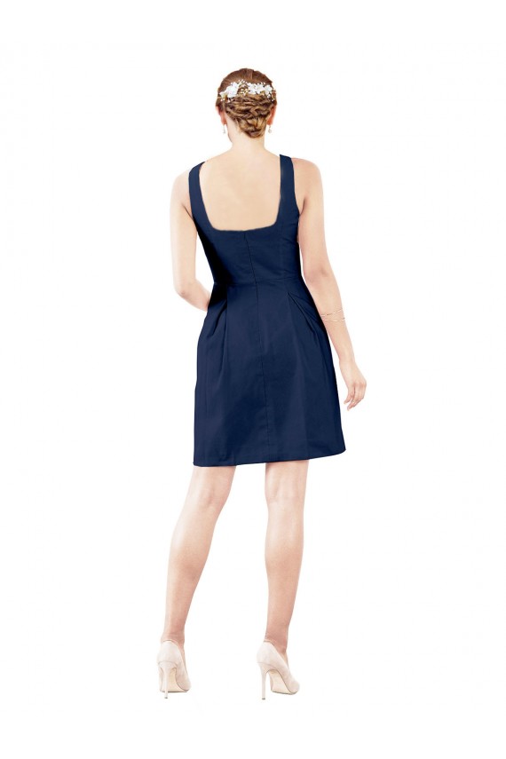 Cetim Comprimento Joelho Decote V Linha A Vestidos de Madrinha / Vestidos de Cocktail / Vestidos de Homecoming em Promoção