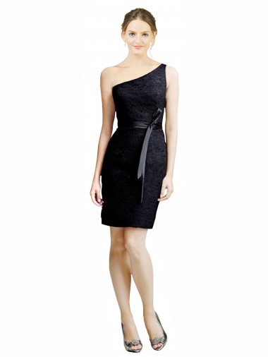 Renda Abrir de volta Comprimento Joelho Um Ombro Linha A Vestidos de Madrinha / Vestidos de Cocktail / Vestidos de Homecoming em Promoção