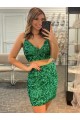 Lantejoulas Veludo Curto Decote V Bainha Trevo Verde Vestidos de Festa em Promoção