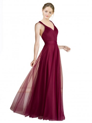 Tule Abrir de volta Comprimento Chão Decote V Linha A Vestido de Madrinha em Promoção