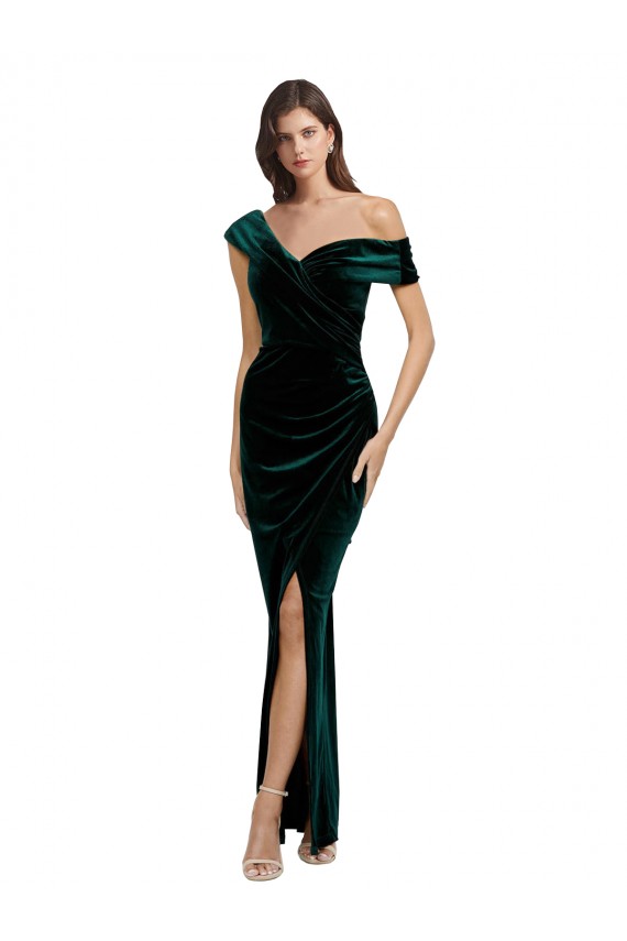 Veludo Elástico Alto Baixo Fora do Ombro Bainha Vestidos de Madrinha / Vestidos de Noite / Vestidos de Festa em Promoção